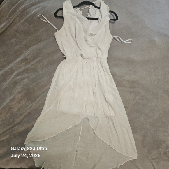 Iz Byer Womans Large White‎ Dress Summer Sheath Light Airy Barbie Core Wedding - Picture 1 of 13